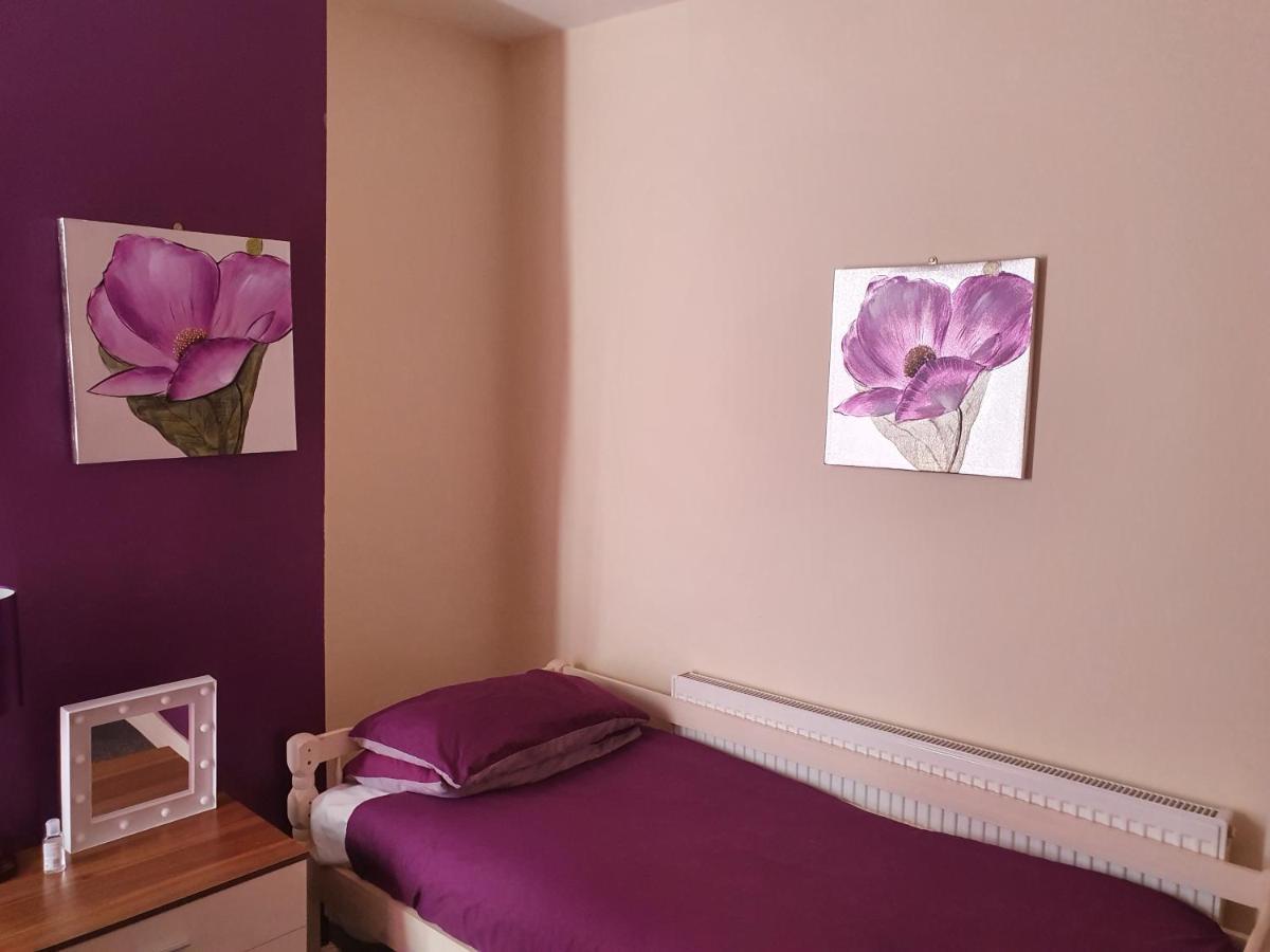 12 Person 6 Bedroom Self Catering House Liverpool Bagian luar foto