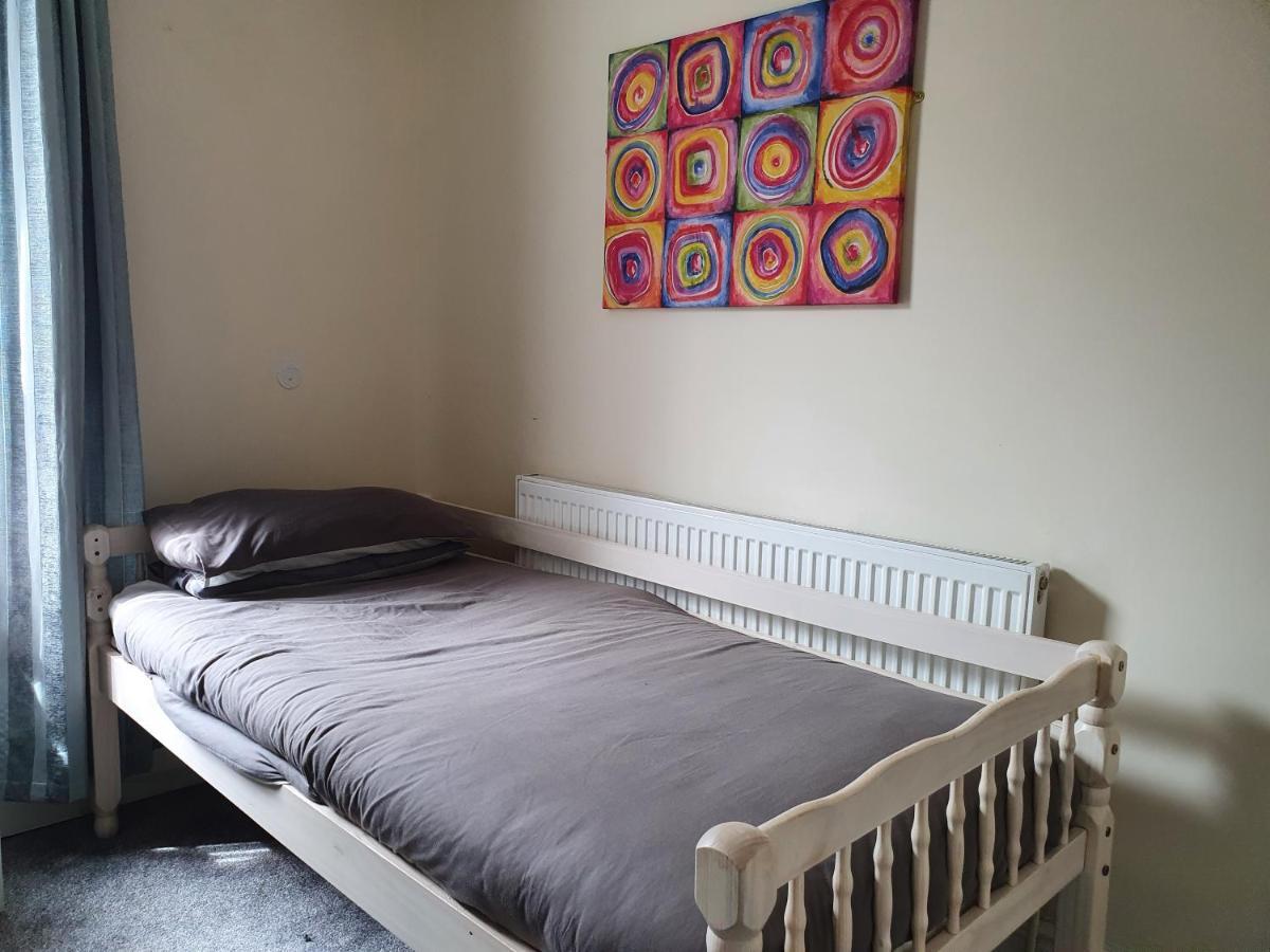 12 Person 6 Bedroom Self Catering House Liverpool Bagian luar foto